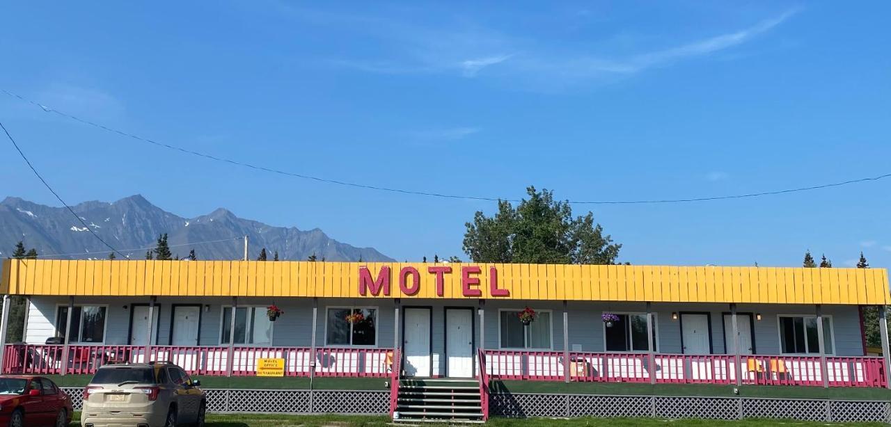 Glacier View Inn Haines Junction Exterior foto
