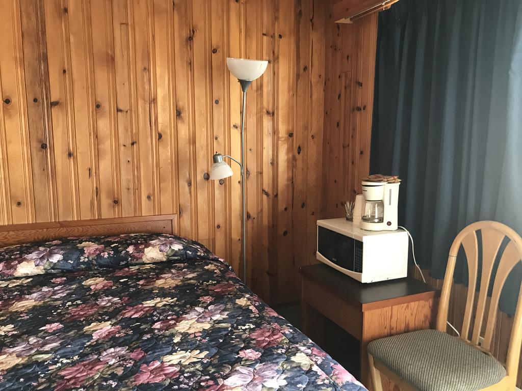 Glacier View Inn Haines Junction Exterior foto